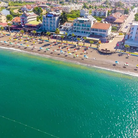 Aquila 3* フェティエ