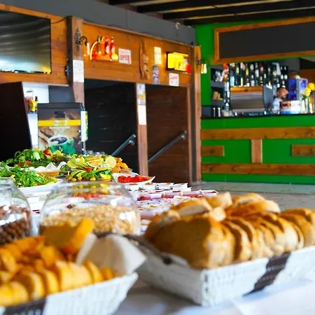 Aquila 3* フェティエ