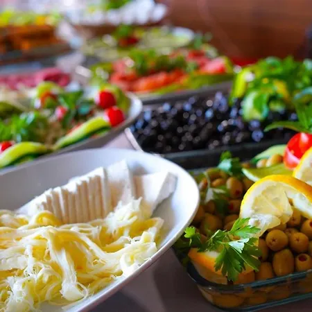 ホテル Aquila フェティエ